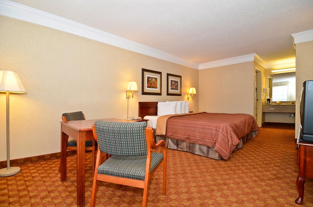 Peach State Inn & Suites Hawkinsville Exterior foto